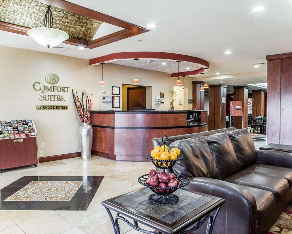 Fairfield By Marriott Inn & Suites Greensboro Coliseum Area Interior photo